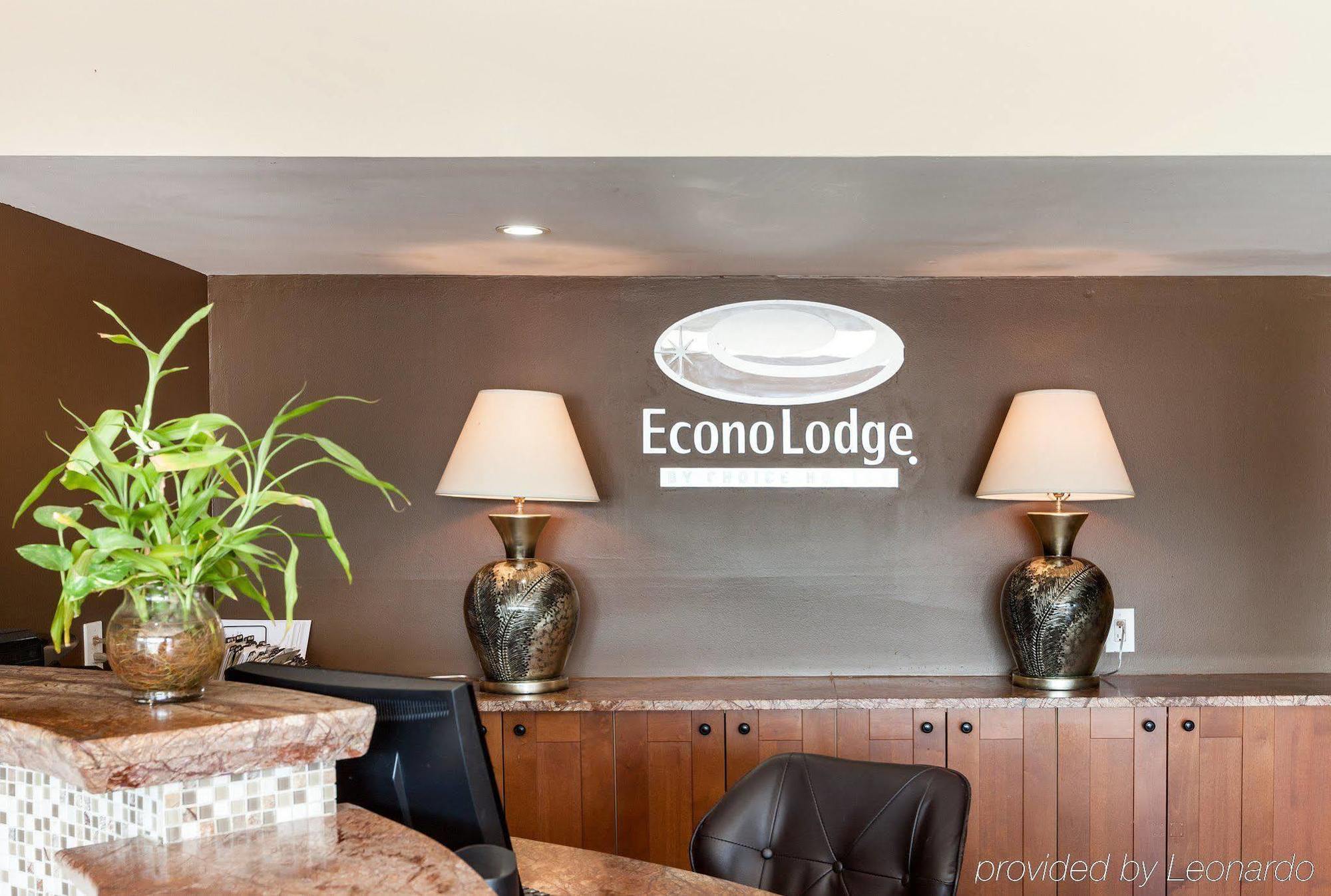 Econo Lodge Airport I-35 North Даллас Экстерьер фото